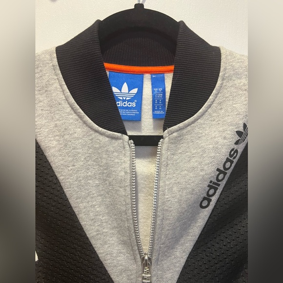 Men’s Adidas Bomber Jacket - Picture 2 of 3